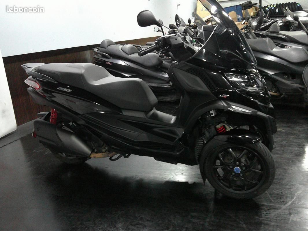 Piaggio MP3 400 HPE 2024 25500KM (image 4)