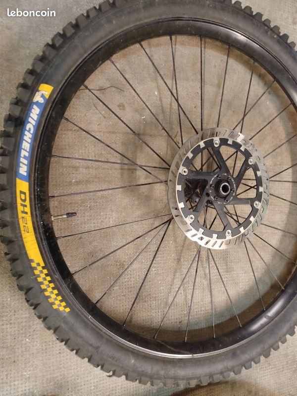 Paire de Roues Mavic E-Deemax S30 29''Disque Magura MRP 200/220mm+Corps de roue libre xd Mavic neuf (image 3)