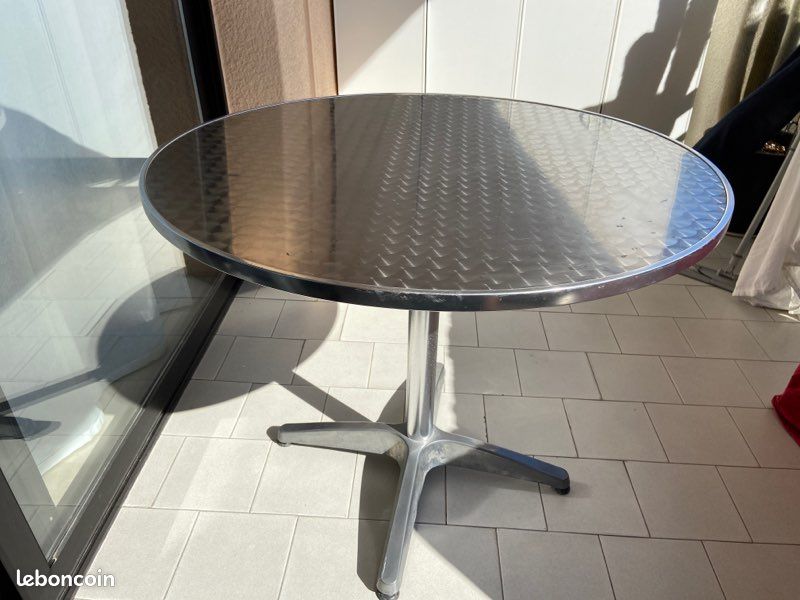 Table ronde (image 2)