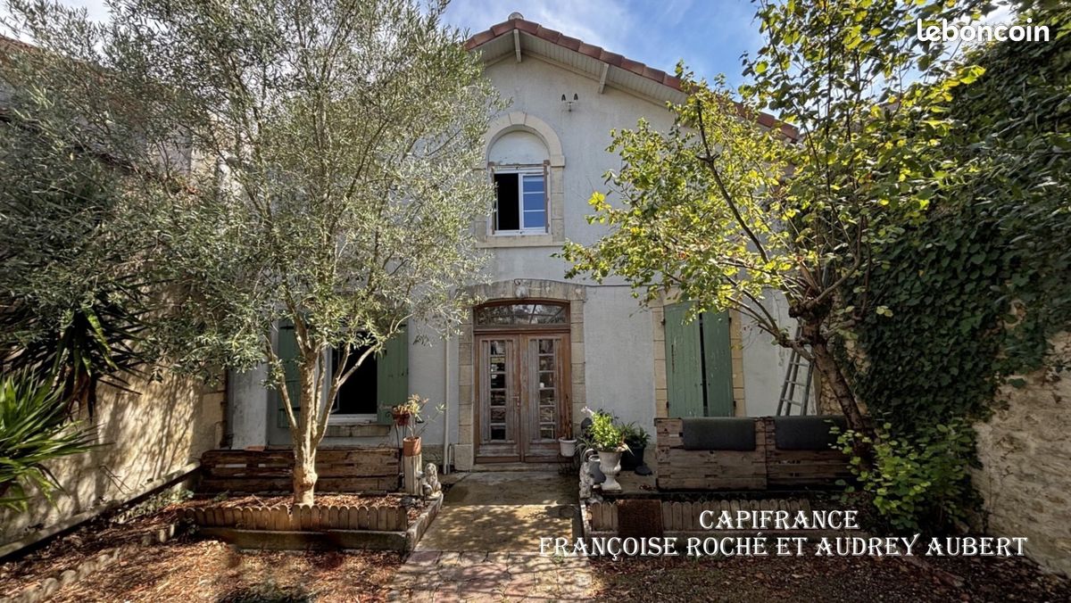 Maison 5 pièces 129 m² · à Saint-Jean-d'Angély · 129 m² · 192 000 €