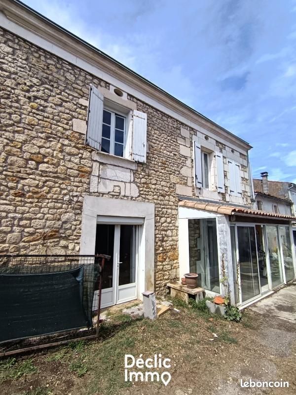 Maison 5 pièces 105 m² · à Saint-Sulpice-d'Arnoult · 105 m² · 161 120 €