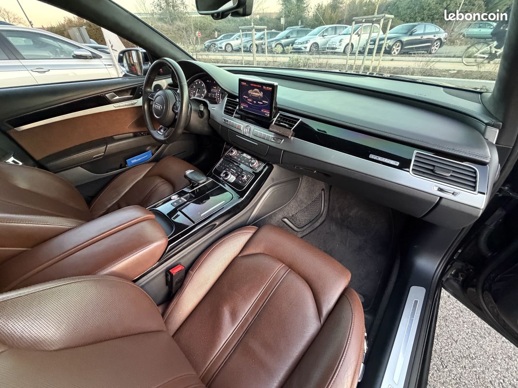 Audi s8 d4 (i) v8 4.0 tfsi 520 quattro toit ouvrant bose soft close (image 11)