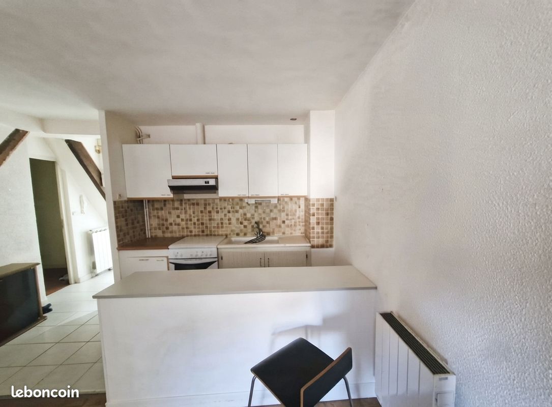Appartement 1 pièce 43 m² · à Prémery · 43 m² · 250 €
