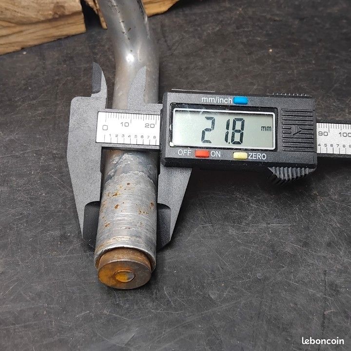 Potence De Vélo Ancien AVA - Pour Course Ou Cyclotourisme, Fabrication Française Vintage - Modèle Route