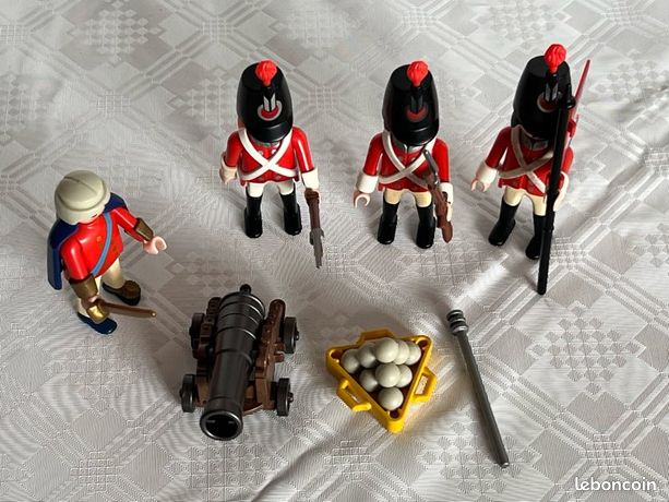Lot Playmobil Vintage – Pirates, Soldats Tuniques Rouges, Canon, Set 3795 (1990)
