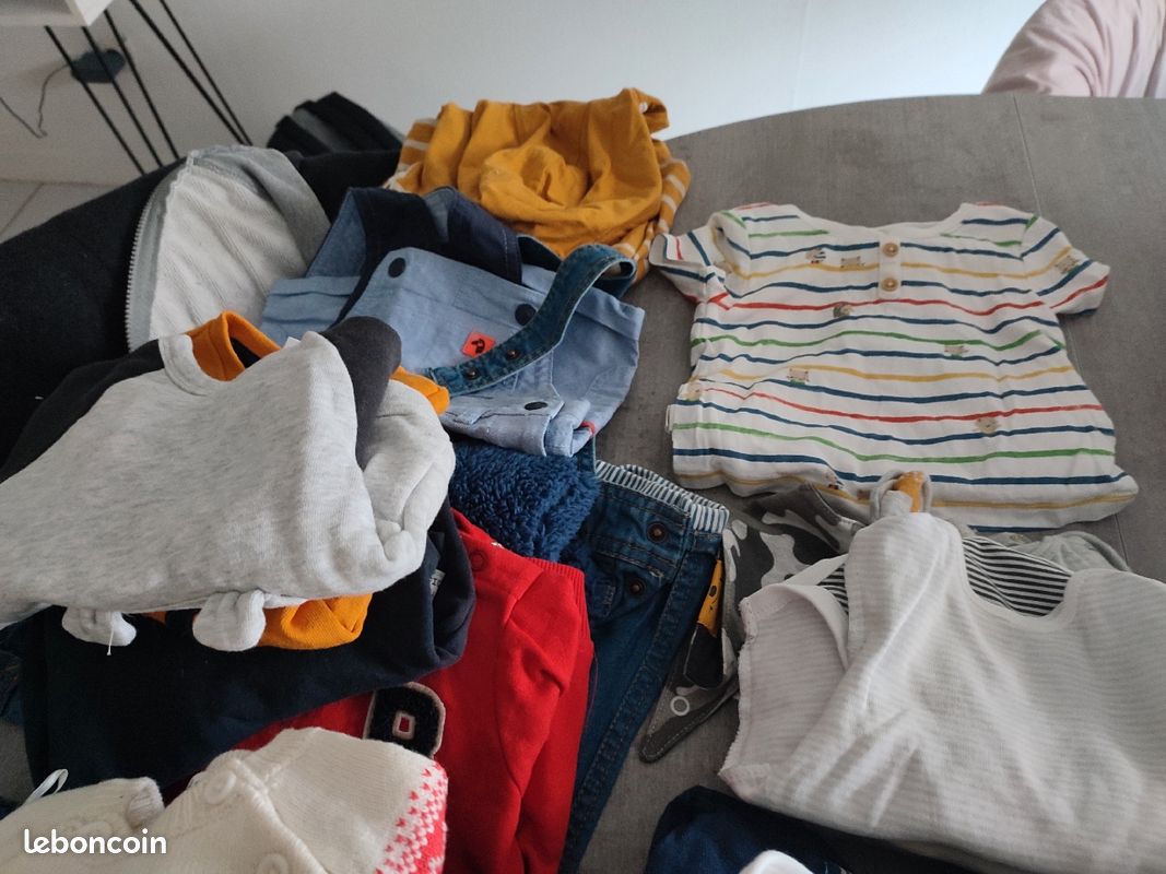 Lot de vêtements bébé + couverture emmaillotage (image 4)