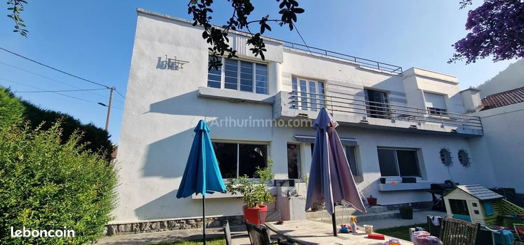 Maison 6 pièces 180 m²