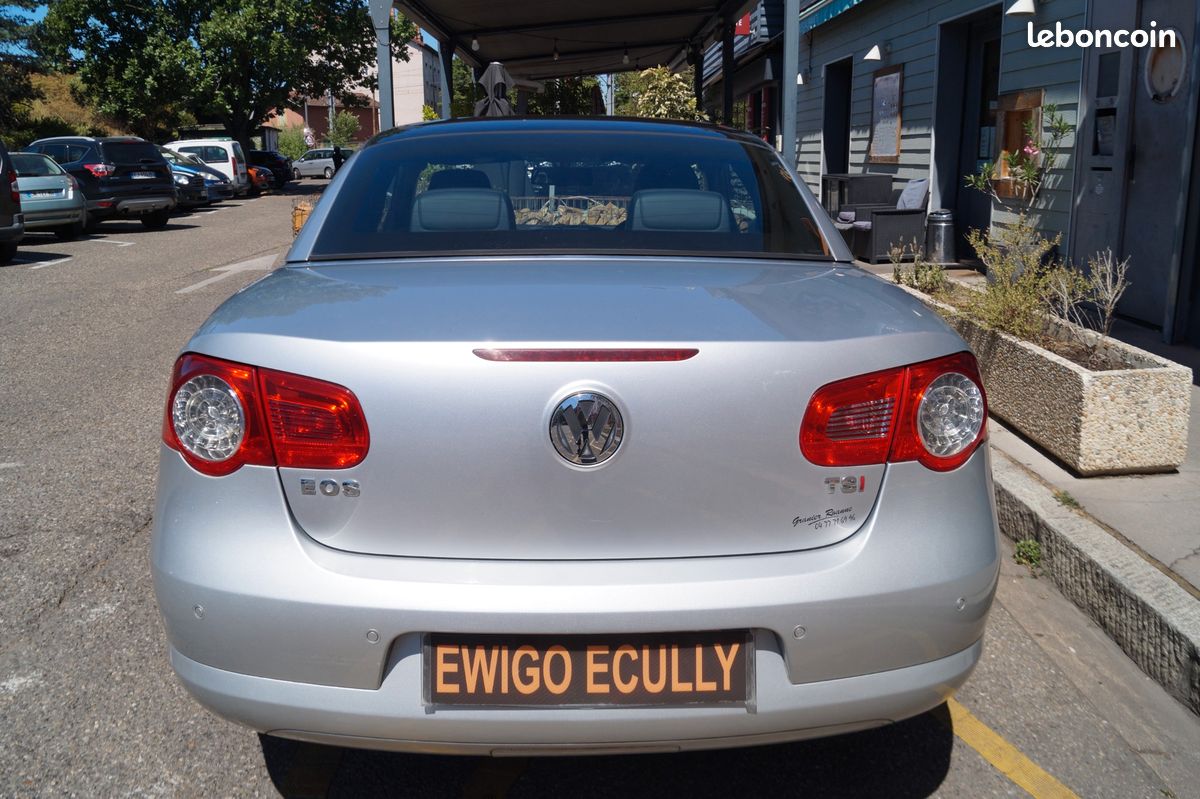 VOLKSWAGEN EOS 1.4 TFSI 122ch- OUVERTURE CAPOTE HS/ OUVERTURE TOIT OUVRANT OK/ MOTEUR GARANTIE 6 MOIS (image 7)