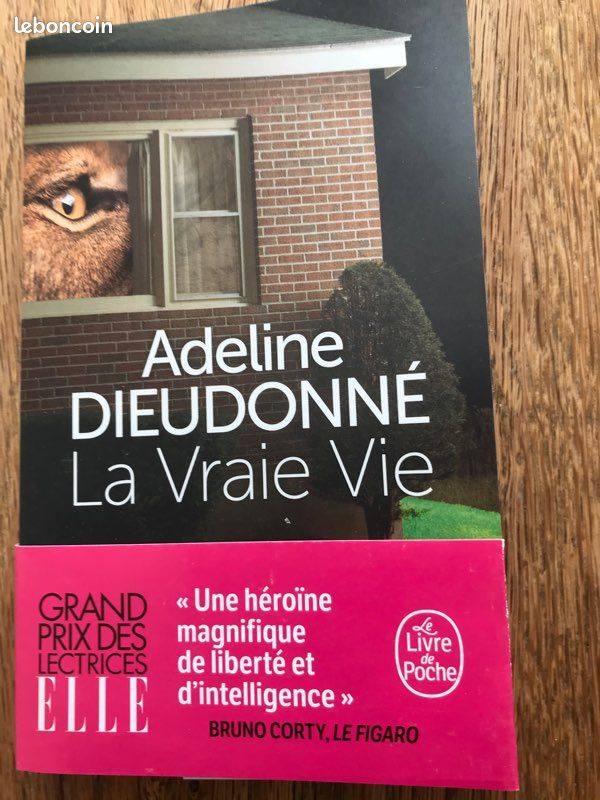Livre roman (image 1)