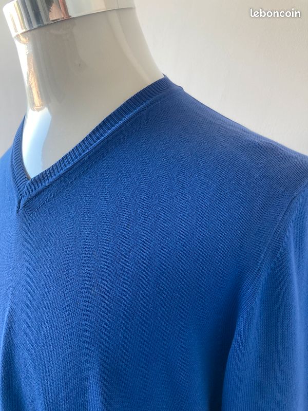 Zara Man pull à manches longues col V bleu homme taille M Vêtements
