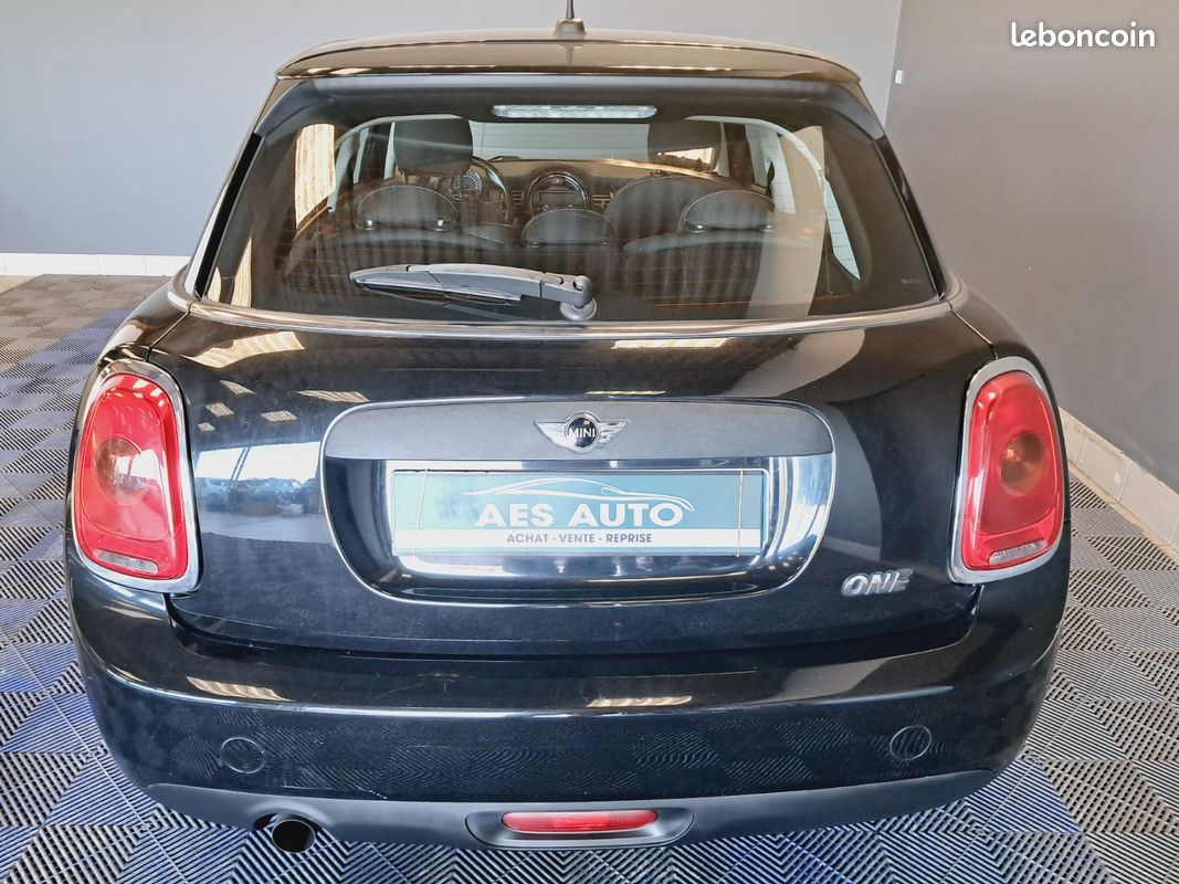MINI HATCH 5 PORTES One 102 ch (image 4)