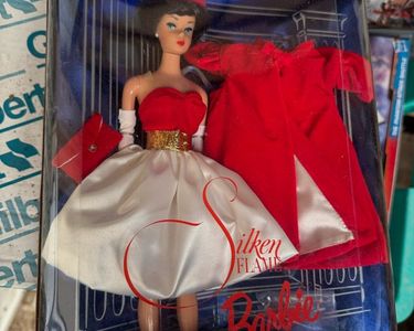 Barbie Silken Flame 1997 Complète – Boîte, Certificat, Socle – Mattel Malaisie