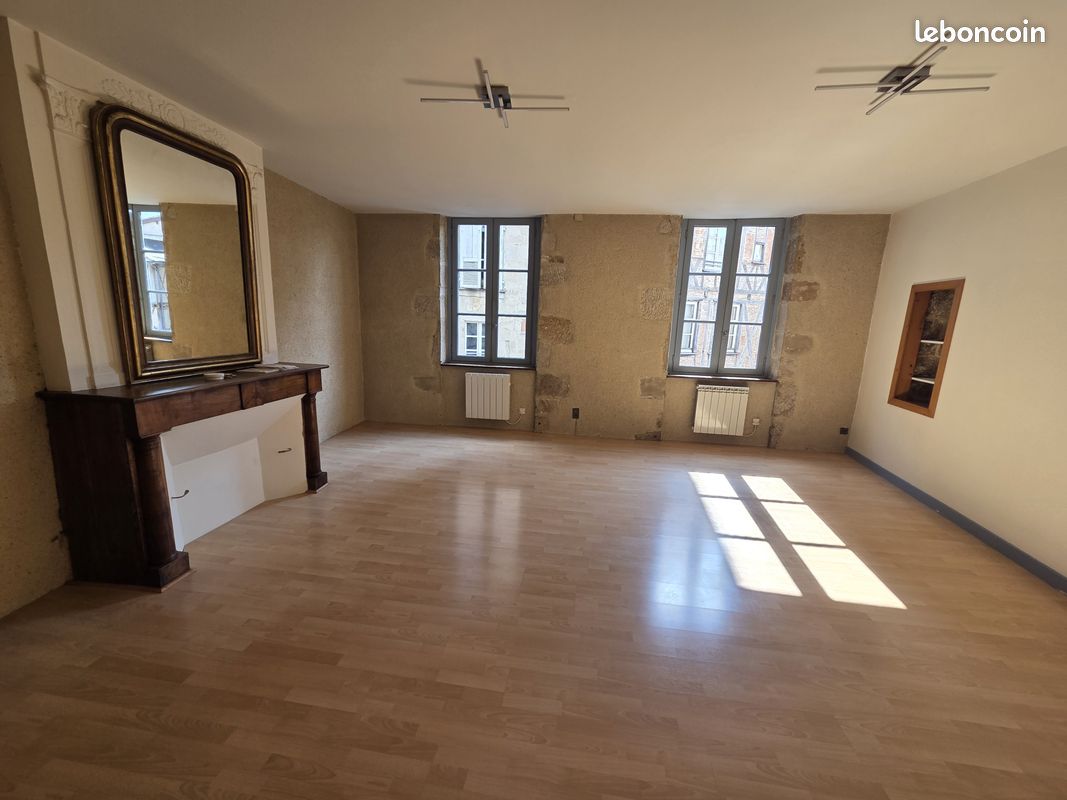Appartement 2 pièces 54 m² · à Figeac · 54 m² · 490 €/mois