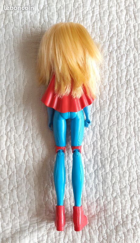 DC Super Hero Girls Supergirl poupée (kiwiivert) (image 3)