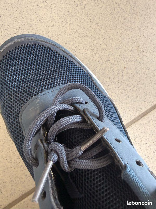 Lot de deux paires de baskets (image 6)