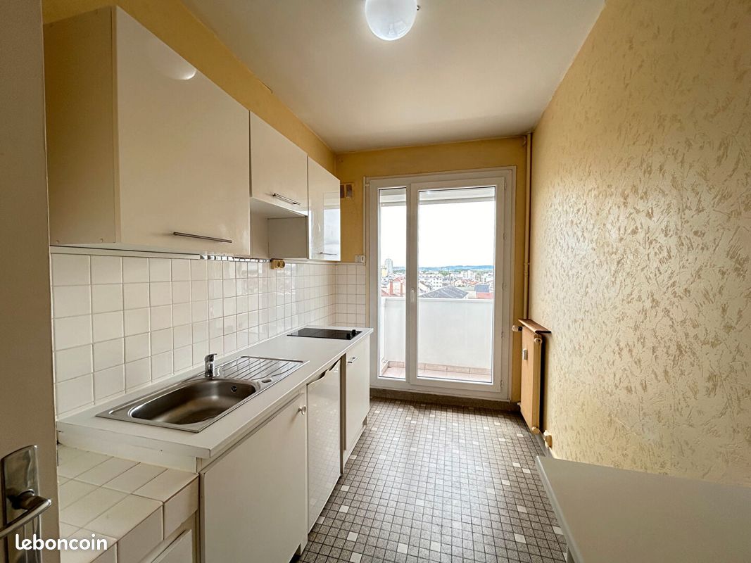 Appartement 1 pièce 31 m² · à Reims · 31 m² · 484 €