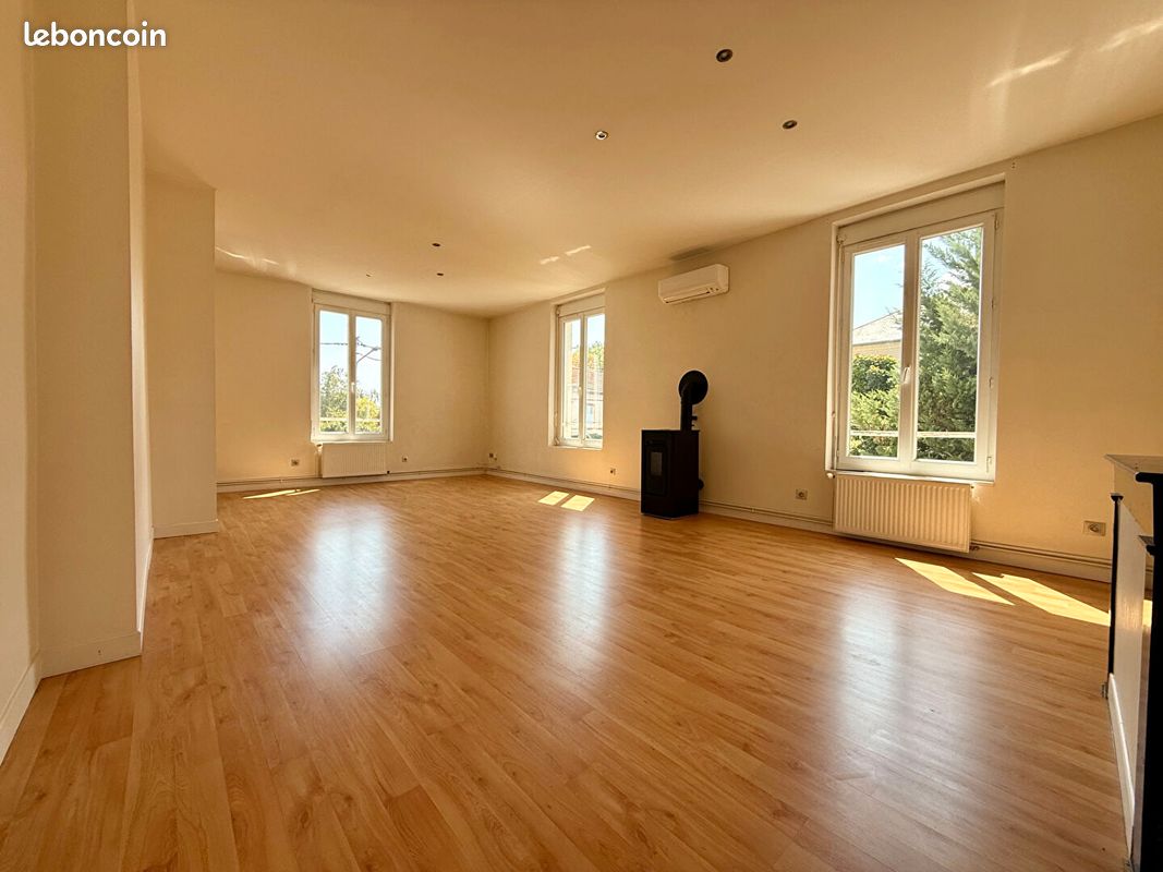 Appartement 4 pièces 156 m² · à Montluçon · 156 m² · 156 500 €