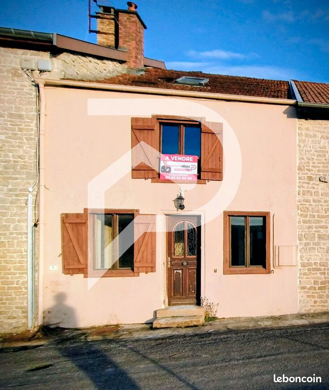 Maison 6 pièces 82 m² · à Vouécourt · 82 m² · 61 000 €