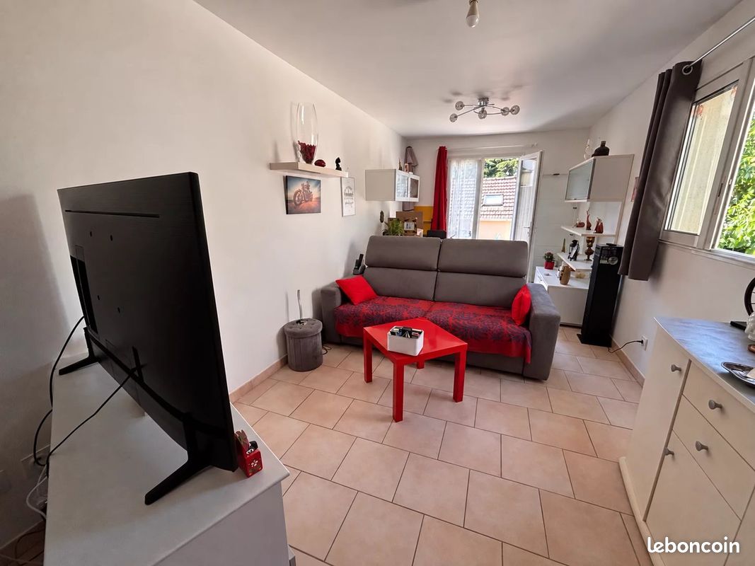 Appartement 2 pièces 49 m² · à Vacqueyras · 49 m² · 590 €/mois