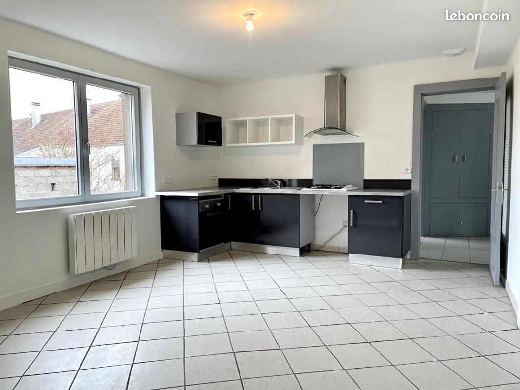 Appartement 5 pièces 105 m² · à Vellexon-Queutrey-Et-Vaudey · 105 m² · 570 €/mois