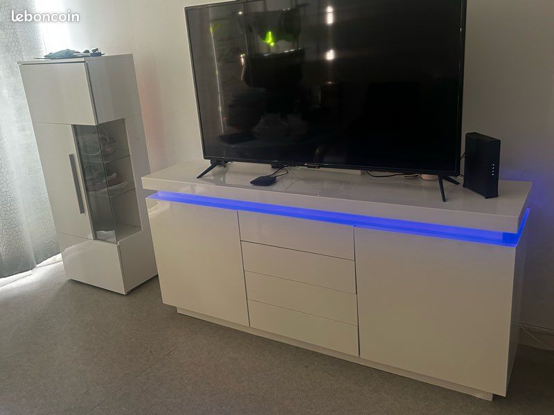 Meuble TV blanc laqué (image 2)