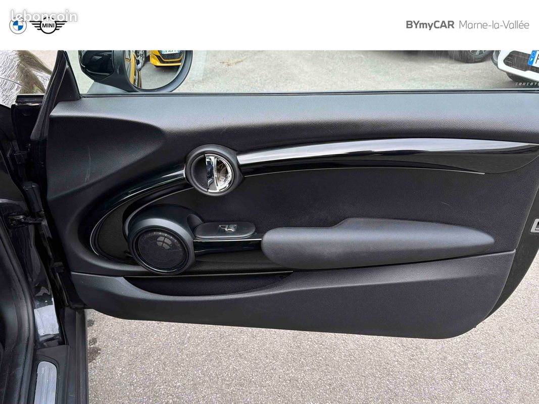 MINI Hatch 3 Portes Cooper 136 ch DKG7 Edition Premium Plus (image 25)