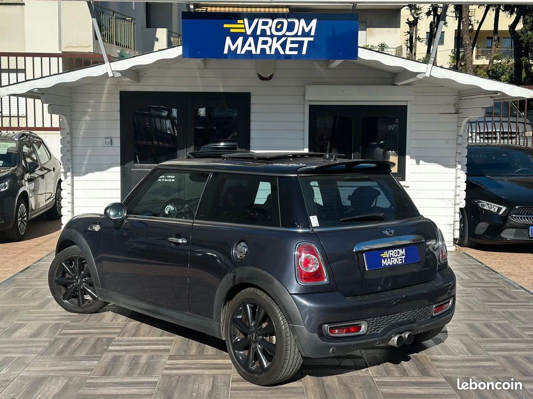 MINI Mini 2.0 D 143ch Pack Red Hot Chili - 2012 - 132 000 km - Toit Ouvrant - Harman Kardon - Sieges Chauffant (image 5)
