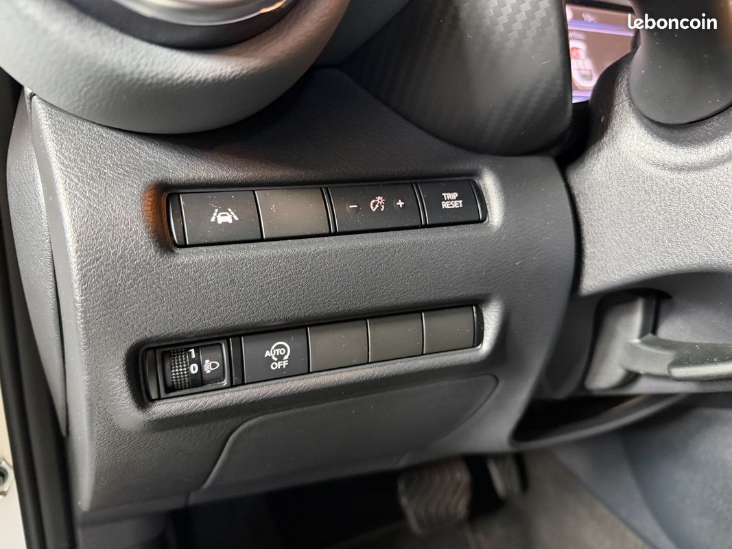 NISSAN JUKE 2021 DIG-T 114 DCT7 Enigma (image 28)