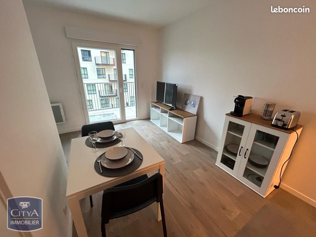 Appartement 1 pièce 29 m² · à Palaiseau · 29 m² · 885 €/mois
