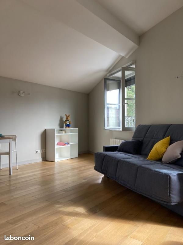 Appartement 1 pièce 30 m² · à Caluire-Et-Cuire · 30 m² · 622 €