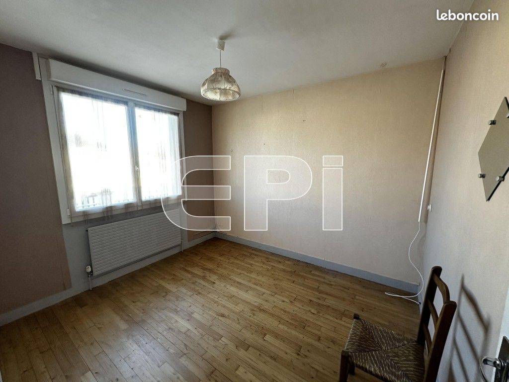 Pavillon 4 pièces 60 m² - Saint-Jean-de-Thouars 79100 (image principale 6)