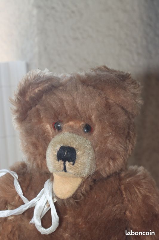 Lot de Ours en peluche de fabrication allemande, un