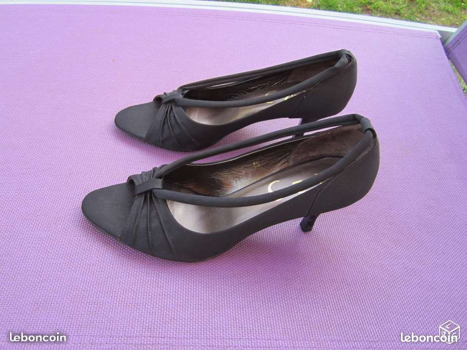Neufs : escarpins noirs à talons 1,2,3 (image 2)