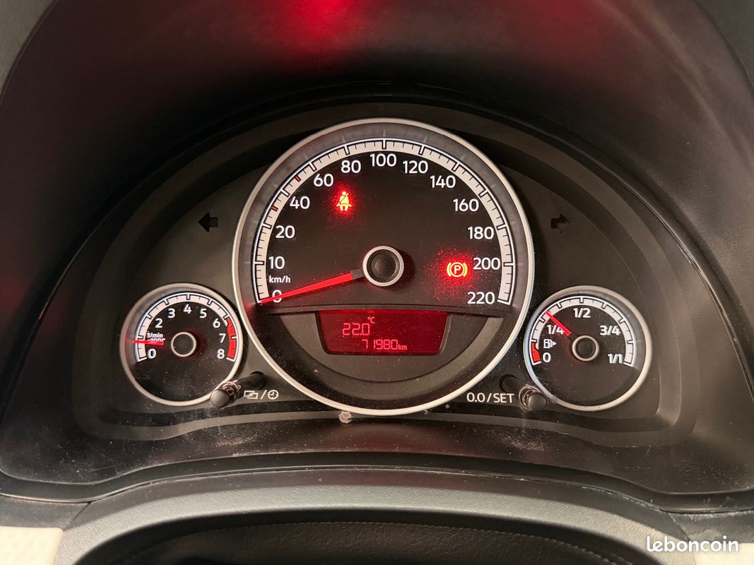 VOLKSWAGEN UP Up 1.0 75 Move UP - GARANTIE 12 MOIS (image 18)