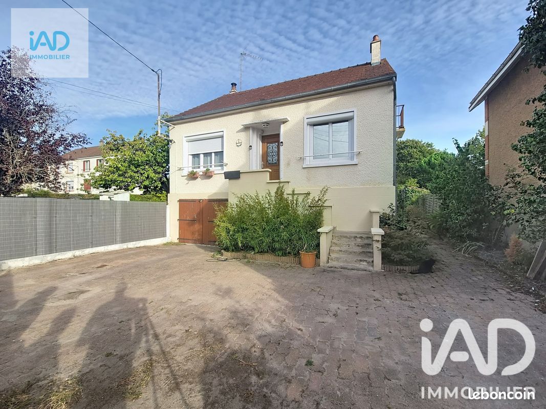 Maison 5 pièces 90 m² · à Vierzon · 90 m² · 136 000 €
