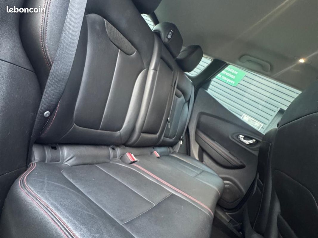 RENAULT KADJAR dCi 110 Energy eco² BLACK EDITION BOSE (image 9)
