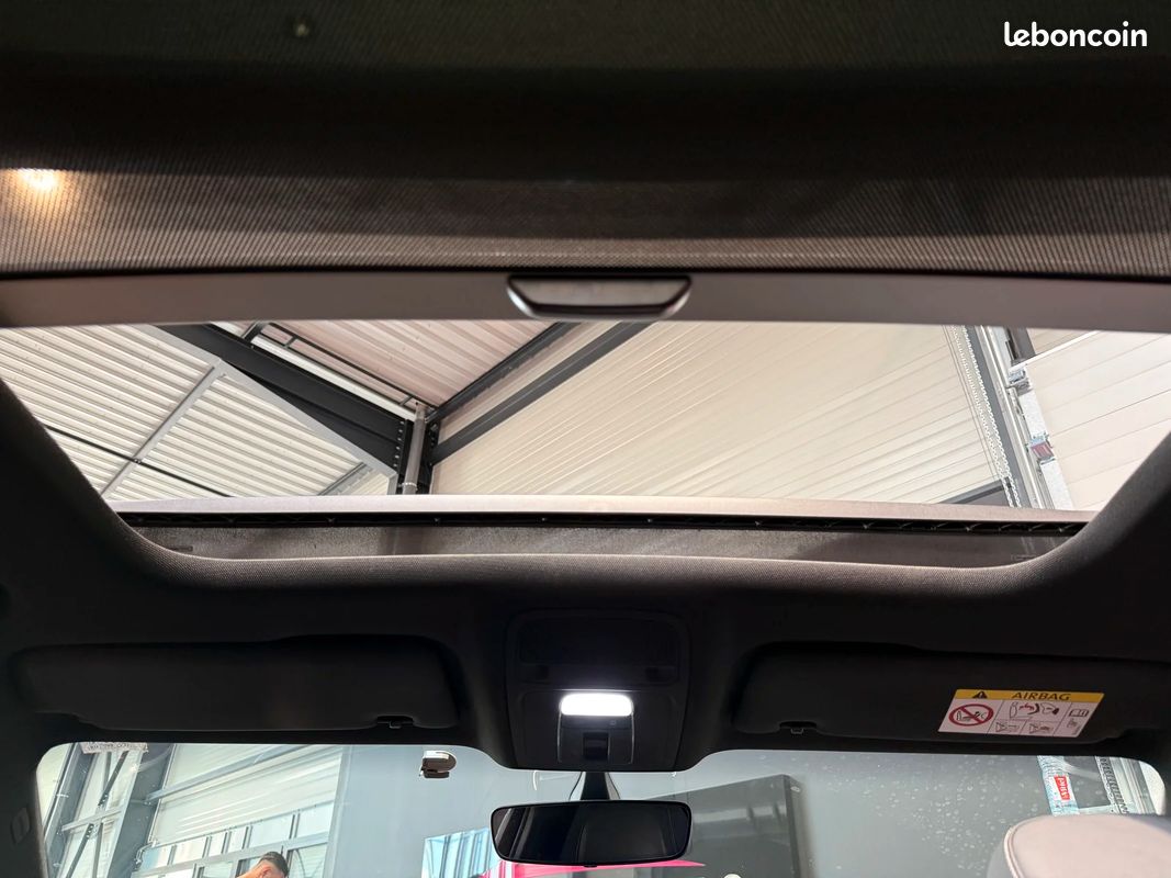 Audi A3 Quattro 2.0 TDi 184 cv S line Toit ouvrant - Bang Olufsen - Distrib et STRONIC à jour (image 25)