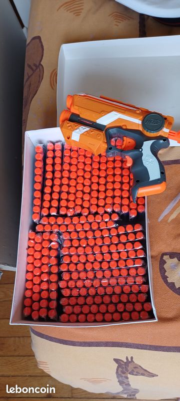 Pistolet Nerf + fléchettes (image 2)