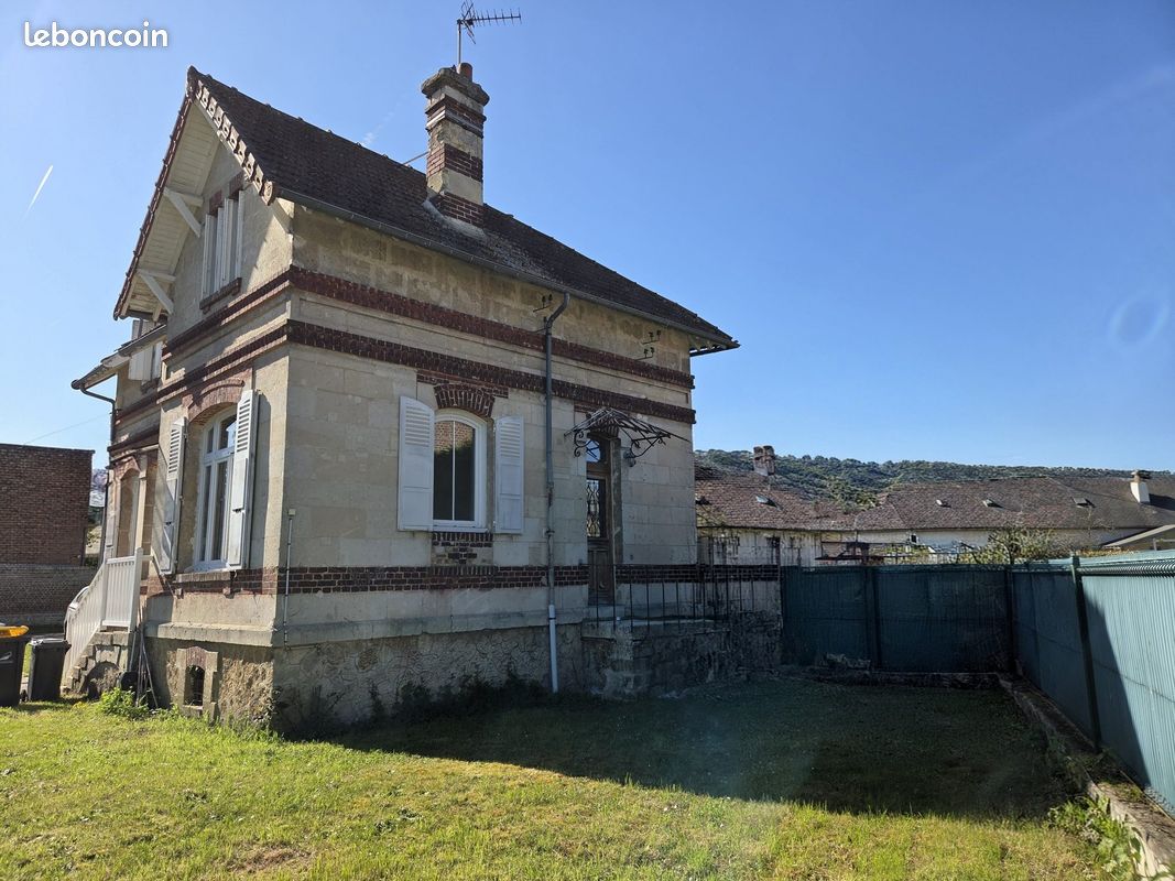 Maison 6 pièces 120 m² · à Tracy-le-Mont · 120 m² · 295 000 €