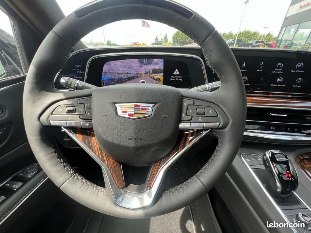 CADILLAC ESCALADE ESV Premium Luxury V8 6.2L (image 11)