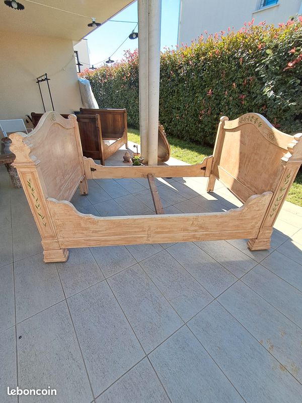 Lit de coin teinté avec matelas (image 1)