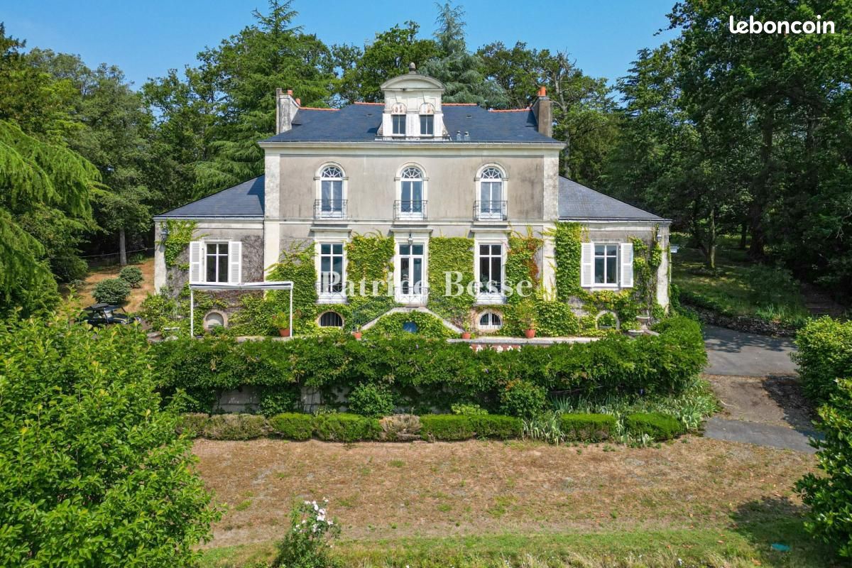 Local commercial 12 pièces 350 m² · à Nantes · 350 m² · 1 470 000 €