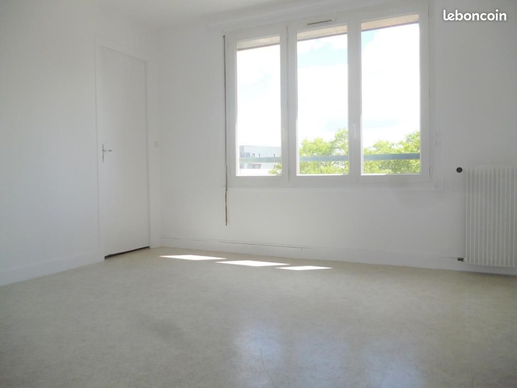 Appartement 1 pièce 30 m² · à Orléans · 30 m² · 523 €/mois