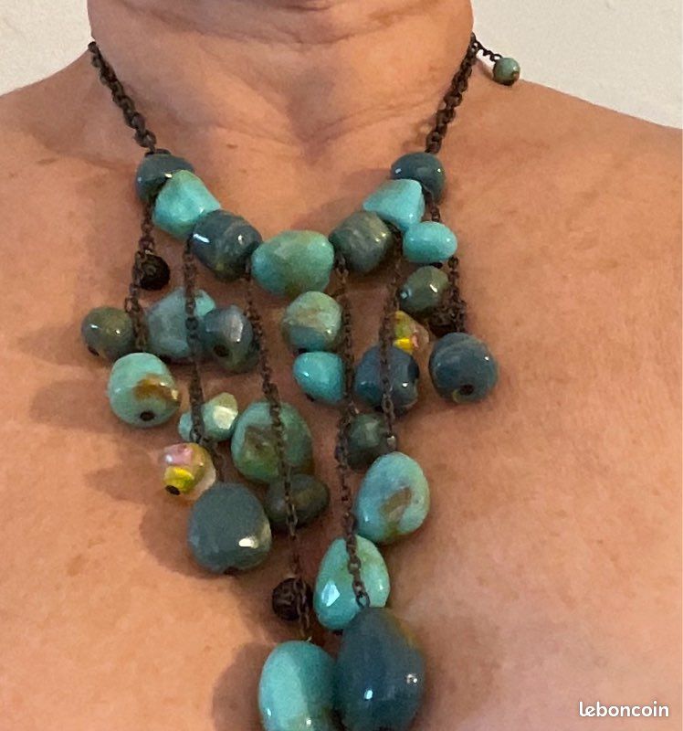 Beau Collier métal et pierres turquoises (image 3)