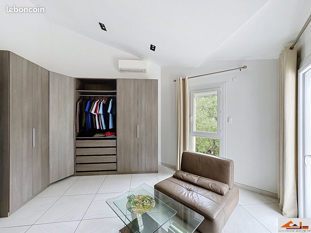 Villa 7 pièces 228 m² (image 12)