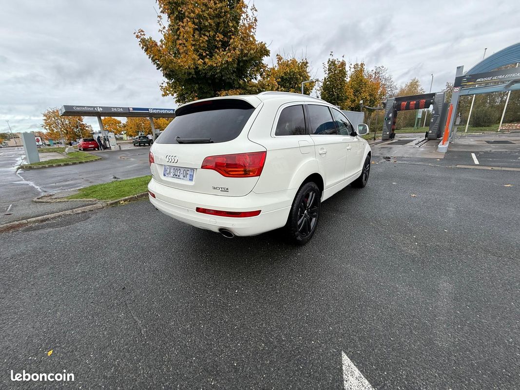 AUDI Q7 3.0 TDi V6 Quattro Tiptronic6 233 S-line (image 3)