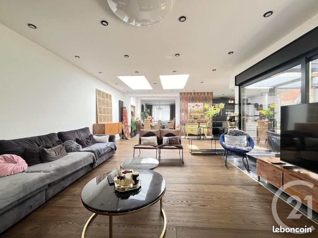 Maison 6 pièces 176 m² · à Roubaix · 176 m² · 435 000 €