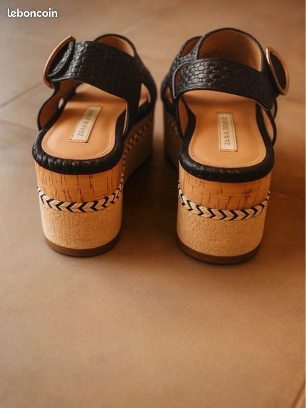 LOEFFLER RANDALL Sandales à talon haut Dames T EU 38 brun style festif