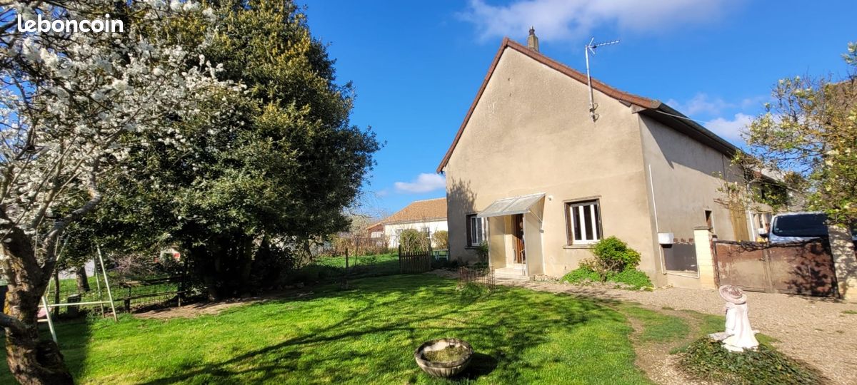 Maison 4 pièces 90 m² · à Champforgeuil · 90 m² · 135 000 €