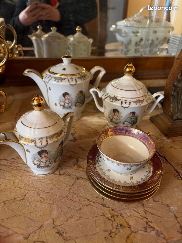Service à Café Napoléon En Porcelaine - Occasion